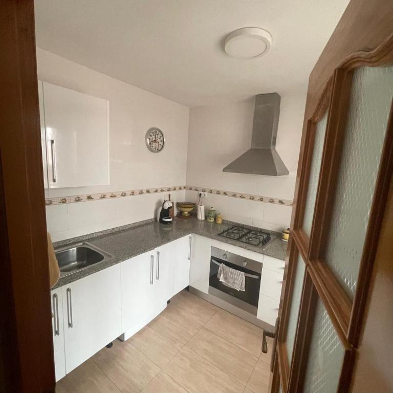 Apartamento las Caracolas - Three-Bedroom Apartment - 8