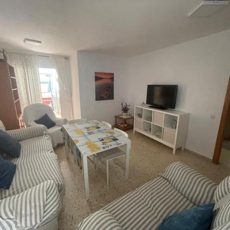 Apartamento las Caracolas - Three-Bedroom Apartment - 2