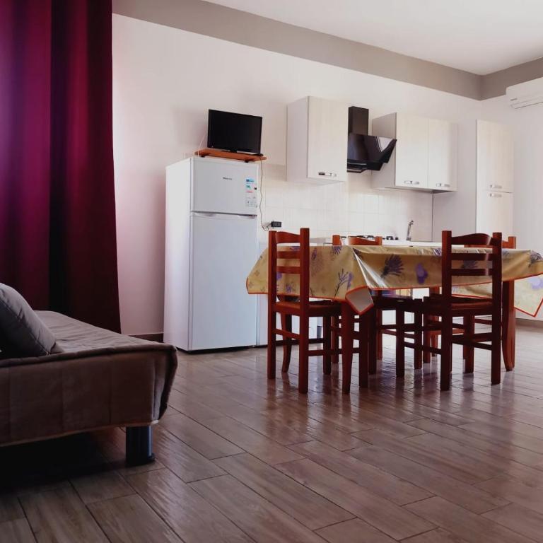 Residence Marino - Appartamento con 2 Camere da Letto - 13