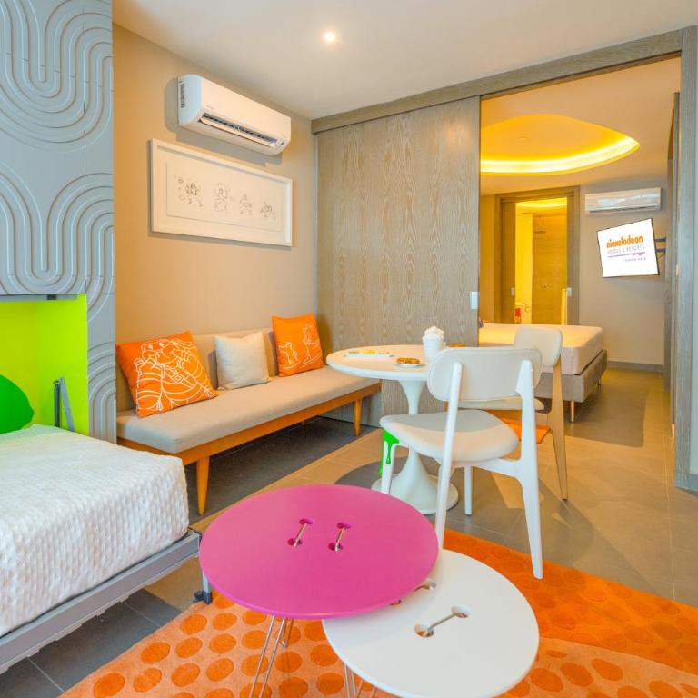 Nickelodeon Hotels & Resorts Riviera Maya - Gourmet All Inclusive by Karisma - Swim-Up Oceanfront Pool Deck Level King Suite - 4