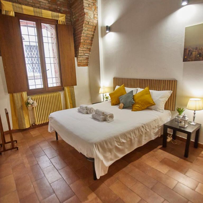 LikeHome ViaVecchie -2Rooms-7px - Appartamento con 2 Camere da Letto - 3