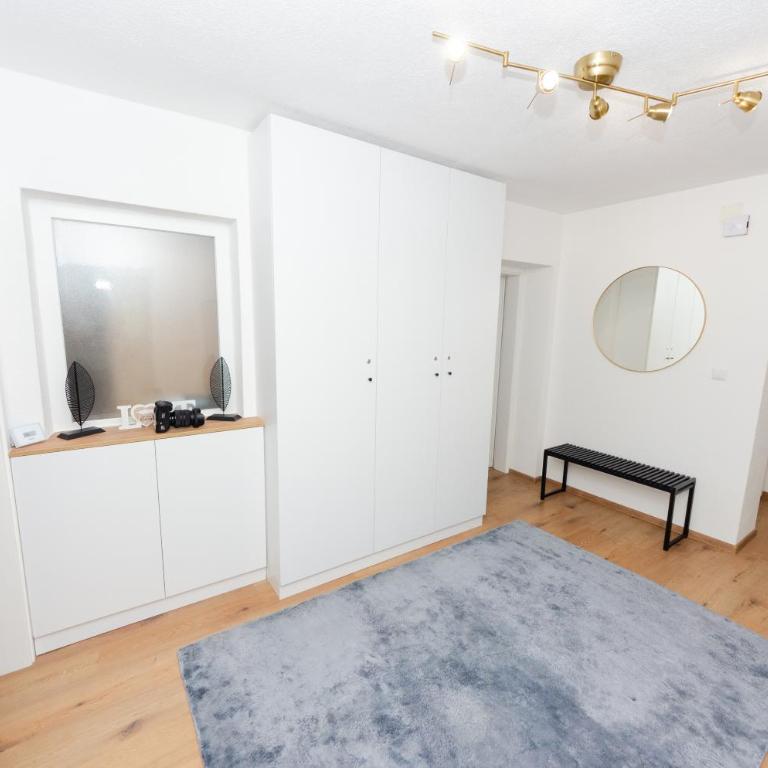 Apartment Center Korzo - Three-Bedroom Apartment - 9