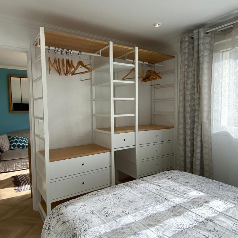 Cosy deux pièces coeur de ville avec parking privé - One-Bedroom Apartment - 12