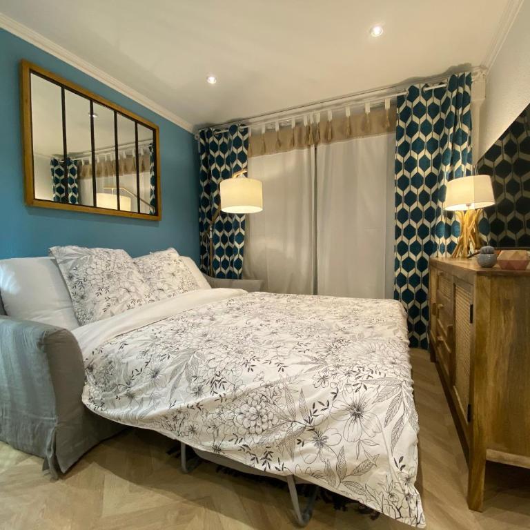 Cosy deux pièces coeur de ville avec parking privé - One-Bedroom Apartment - 15