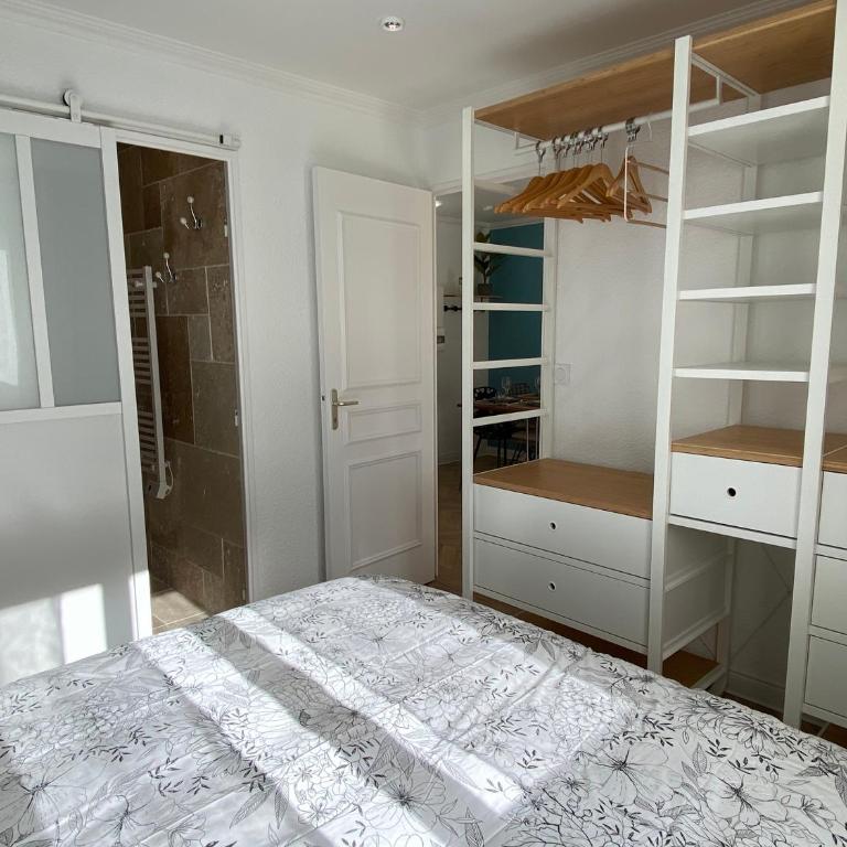 Cosy deux pièces coeur de ville avec parking privé - One-Bedroom Apartment - 18