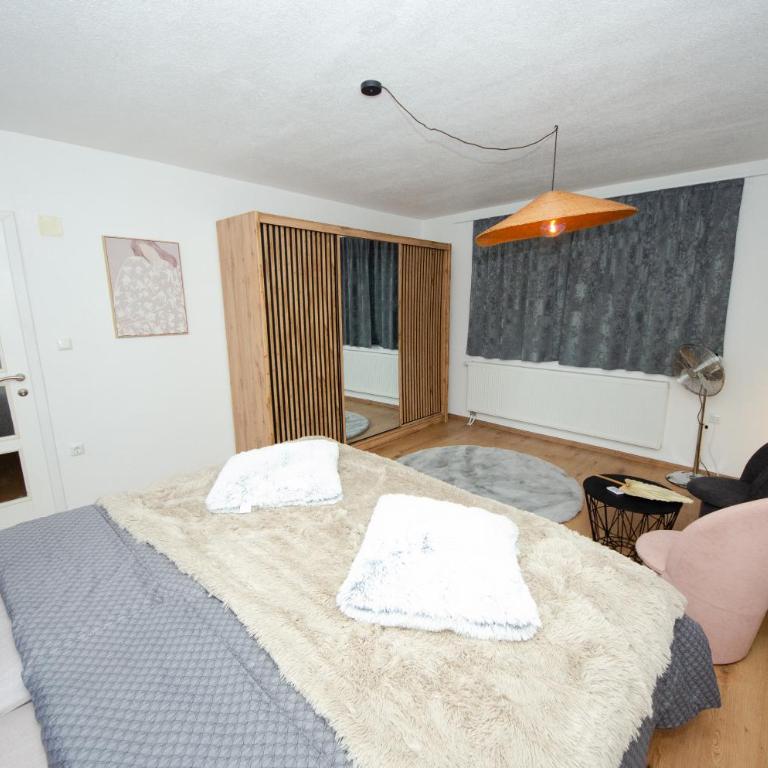 Apartment Center Korzo - Three-Bedroom Apartment - 20