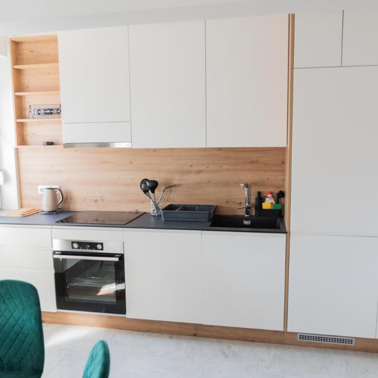 Apartment Center Korzo - Three-Bedroom Apartment - 24