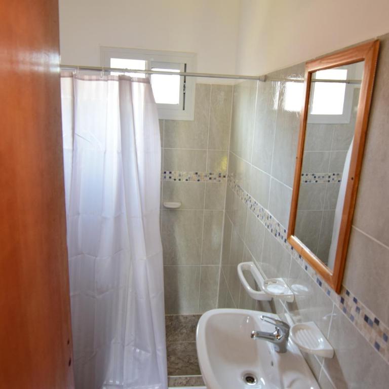 hosteria las cachi alojamiento - Habitación Doble con baño privado - 4