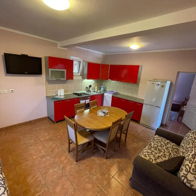 Apartments Villa-G Lustica - Apartman sa 2 Spavaće Sobe i Terasom - 8