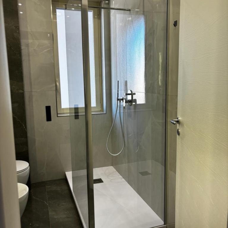 Louis Helen Apartment - Three-Bedroom Apartment - 69