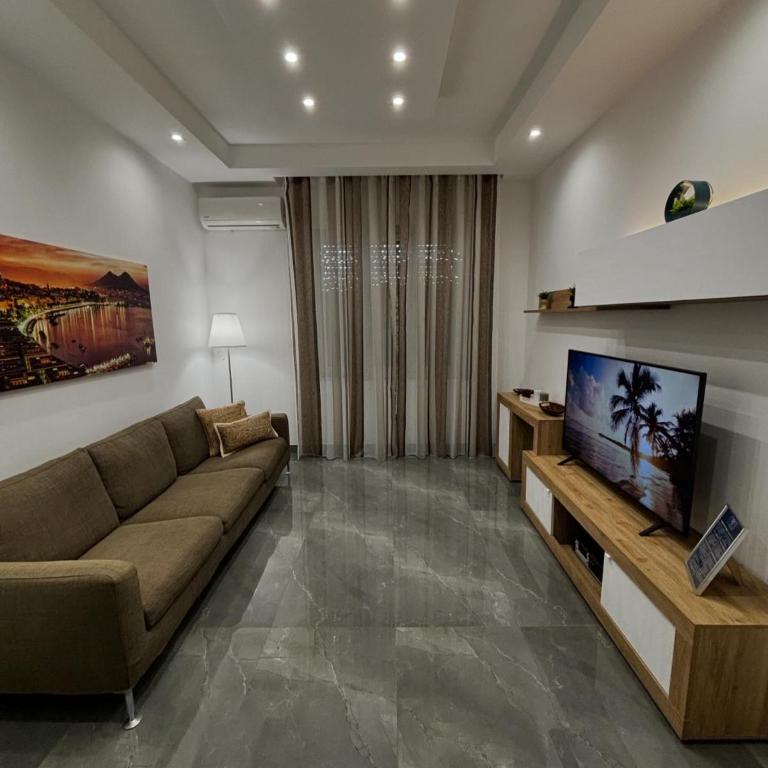 Louis Helen Apartment - Three-Bedroom Apartment - 50
