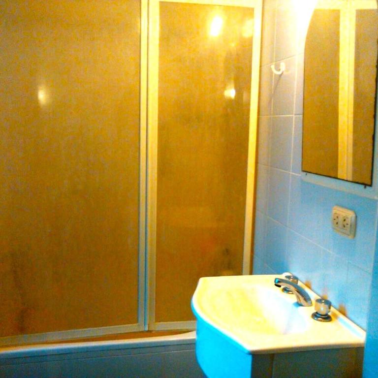 EDIFICIO ÚNICO Mardel - Deptos Low Cost equipados 30 m de la costa y 350 m del centro Cerca de todo! - Apartamento de 2 dormitorios con vistas al mar - 3
