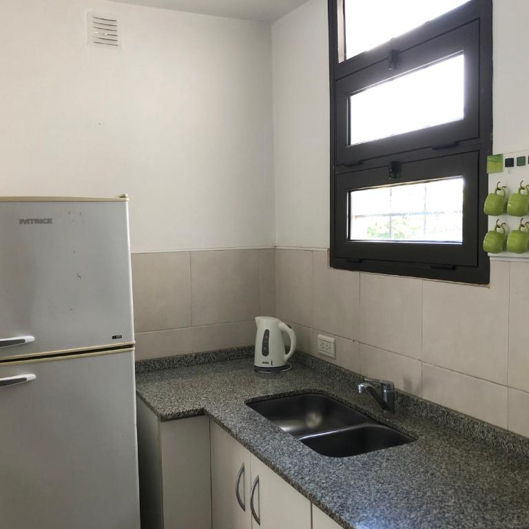 Complejo Los Pinos - Departamento de un dormitorio con parque y piscina - Apartamento de 1 dormitorio - 7