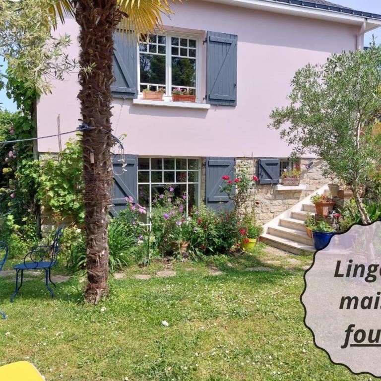 Maison de charme classée 4 étoiles centre ville vannes Garage WIFI - Villa 3 Chambres - 1