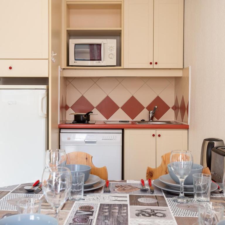 Chamonix Sud - Rivière 401 - Happy Rentals - Studio with Balcony - 14