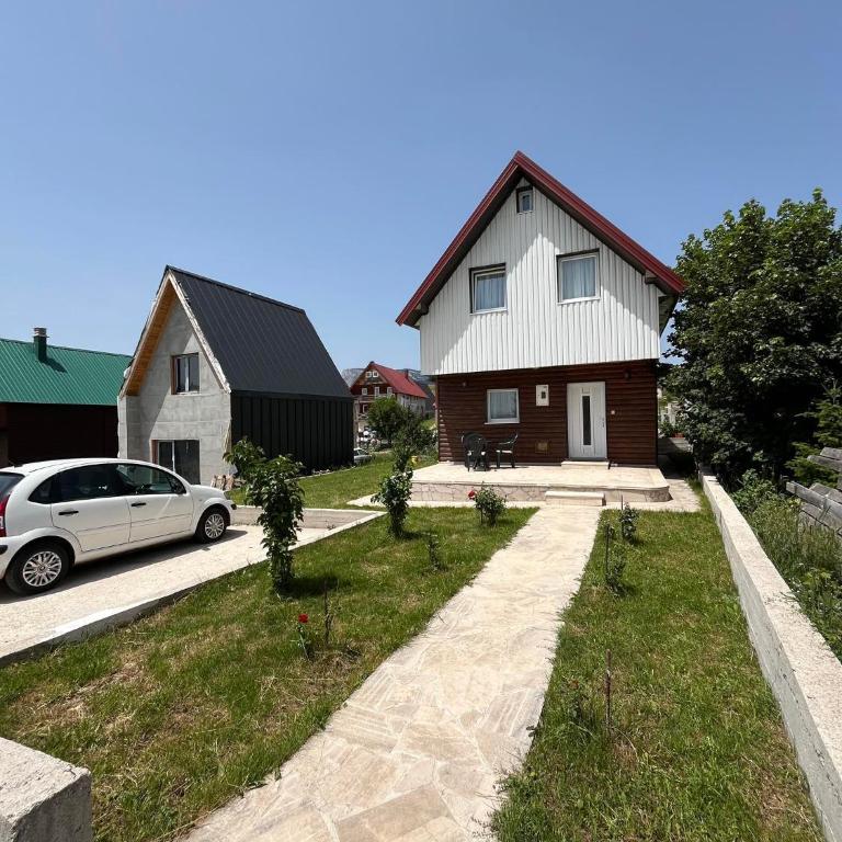 Kuća Čepić - Three-Bedroom House - 21