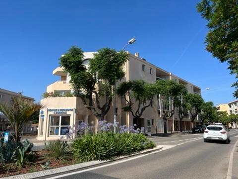 T2! 3 ou 4 personnes centre ville neuf avec garage - Apartamento de 1 dormitorio - 7
