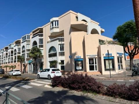 T2! 3 ou 4 personnes centre ville neuf avec garage - Apartamento de 1 dormitorio - 10