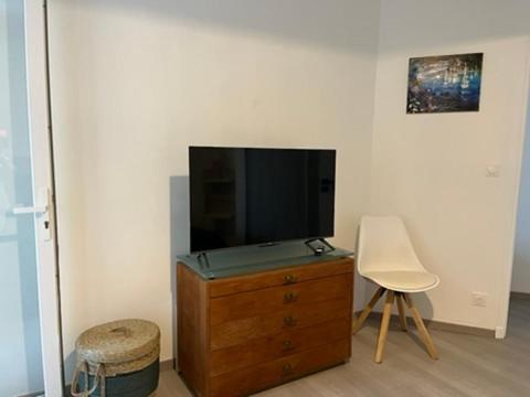 T2! 3 ou 4 personnes centre ville neuf avec garage - Apartamento de 1 dormitorio - 12