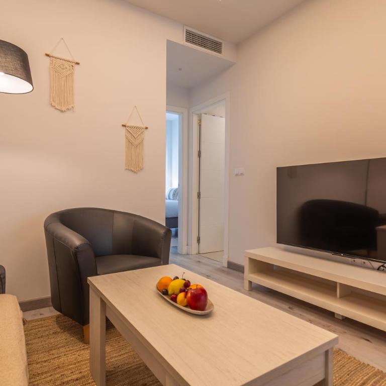 Zona centrica pero tranquila con piscina y fibra - Apartamento de 2 dormitorios - 22