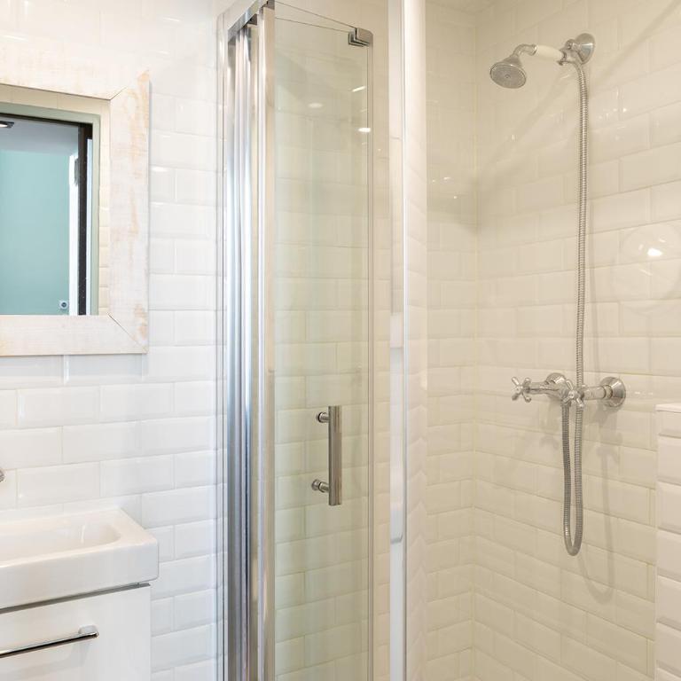 Pick A Flat's Apartment in Saint-Germain des Près - Rue Paul Louis Courier - Studio - 11
