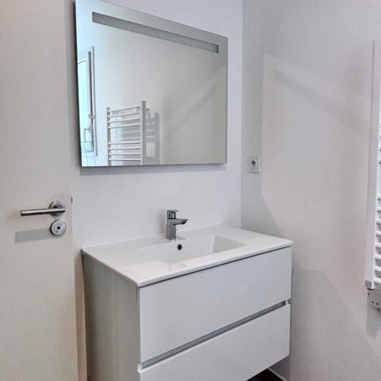 Superbe T3 avec jardin, résidence avec piscine et accés plages - Appartement 2 Chambres - 8