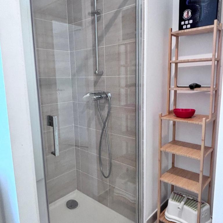 Superbe T3 avec jardin, résidence avec piscine et accés plages - Appartement 2 Chambres - 9