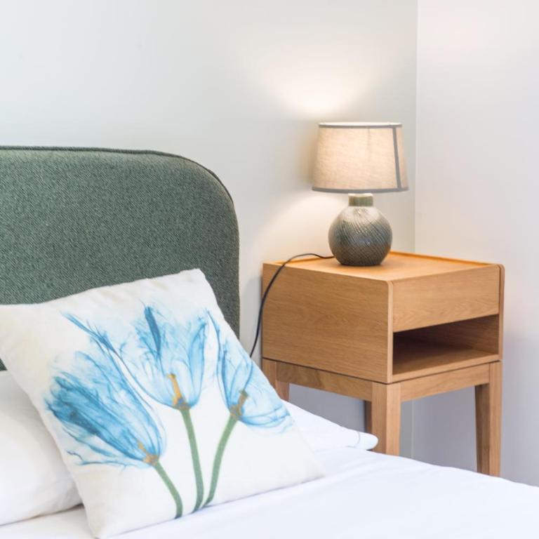 Luxueux appartement - Parking privé - Piscine - CC - Appartement 1 Chambre - 17