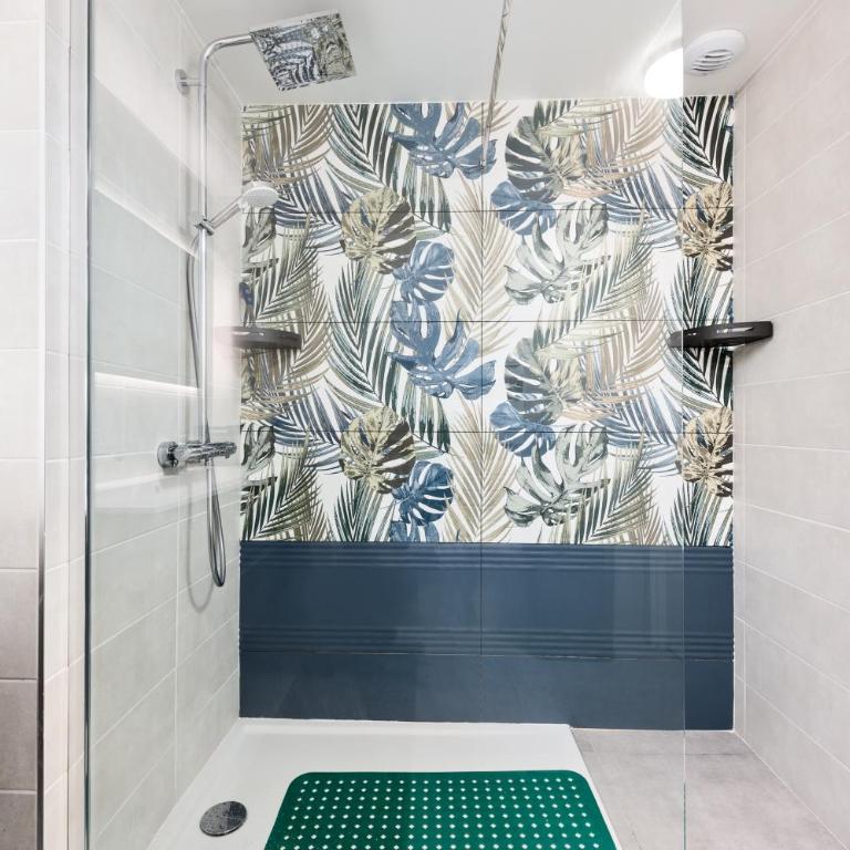 Luxueux appartement - Parking privé - Piscine - CC - Appartement 1 Chambre - 24