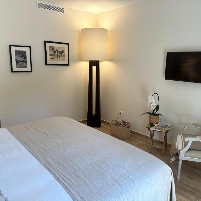 Le Clos des Sept Palmiers - Chambre double supérieure au rez-de-chaussée - 22