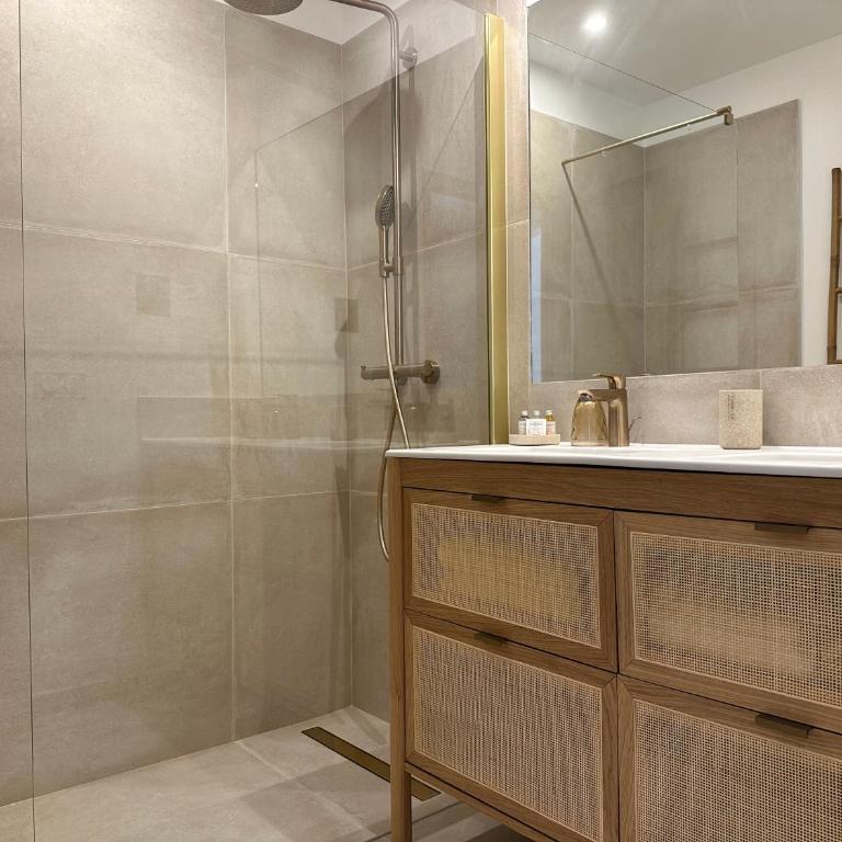 Le Clos des Sept Palmiers - Chambre double supérieure au rez-de-chaussée - 24