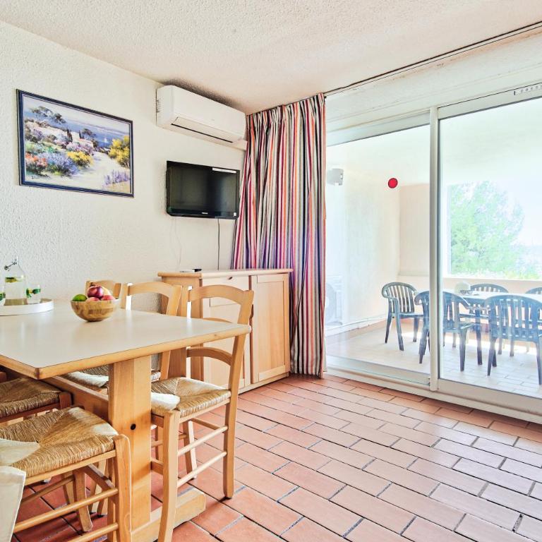 Résidence Pierre & Vacances Louis Lumière - Studio with Sleeping Alcove (6 People) - Sea View - 5