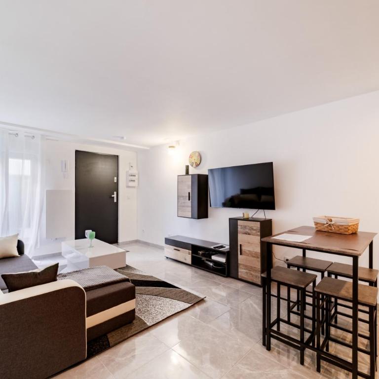 Batié - Appt 4 personnes à Mulhouse - Appartement 1 Chambre - 1