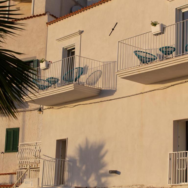 FICO D'INDIA - Camera Matrimoniale con Balcone e Vista Mare - 1
