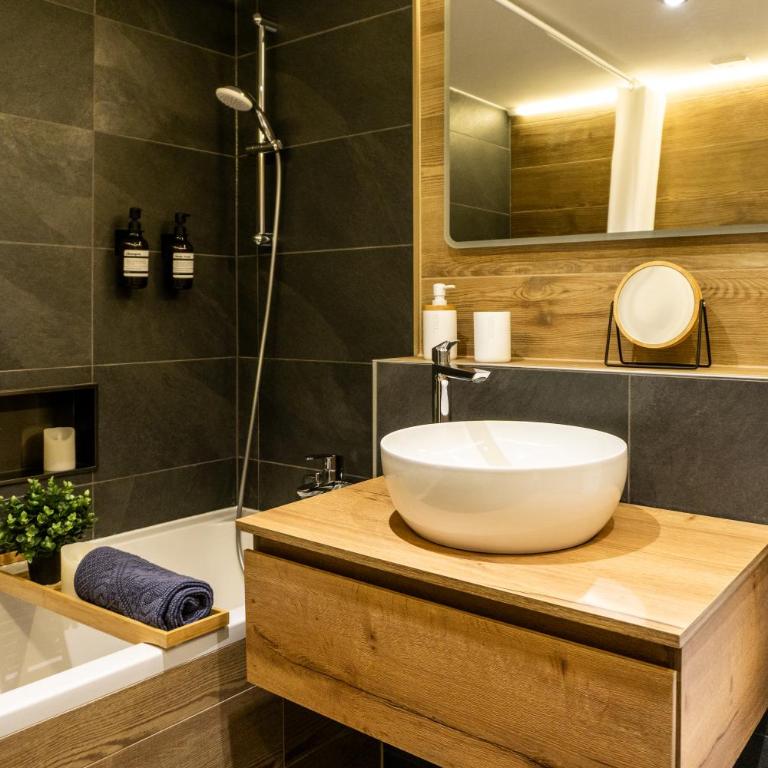 Ace Location with Pool & Sauna - Appartement 1 Chambre avec Balcon et Vue sur les Montagnes - 27