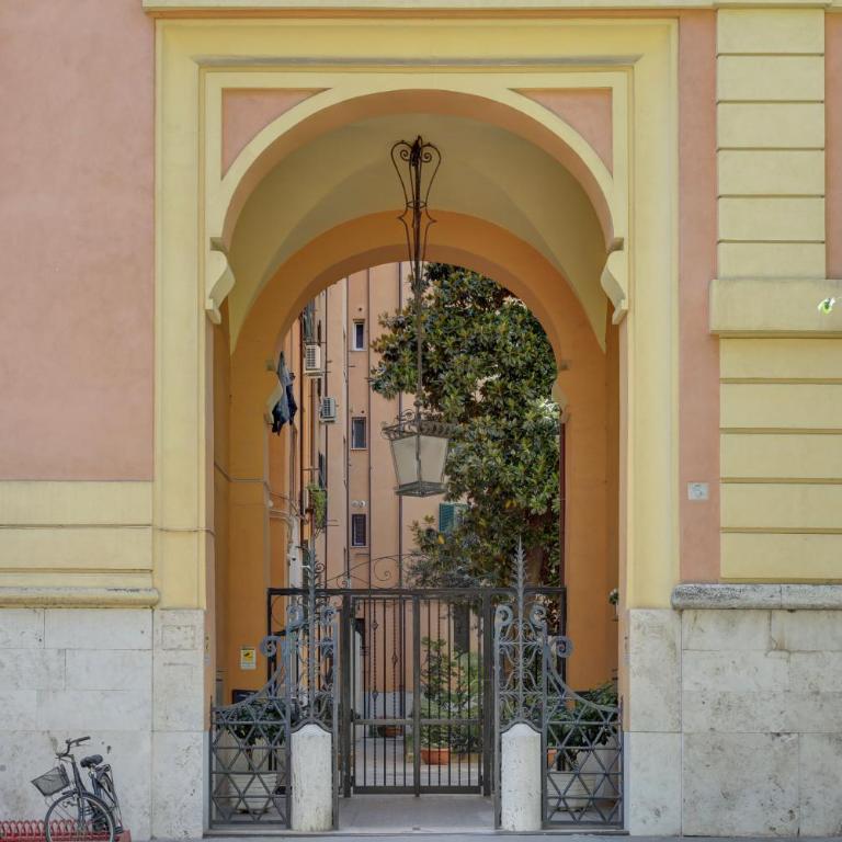 Vatican Apt Doria 64 - Home and More - One-Bedroom Apartment - 33