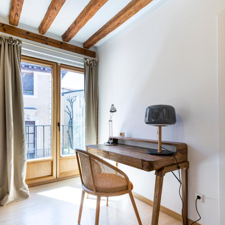 Luminoso y céntrico piso al lado de la Plaza Mayor - Apartamento de 2 dormitorios - 3