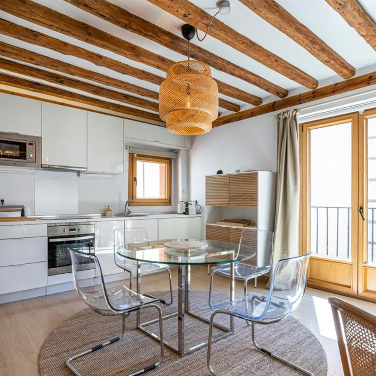Luminoso y céntrico piso al lado de la Plaza Mayor - Apartamento de 2 dormitorios - 17