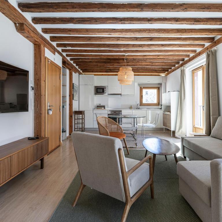 Luminoso y céntrico piso al lado de la Plaza Mayor - Apartamento de 2 dormitorios - 22