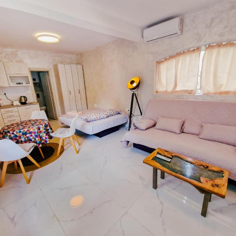 Ratac Eco Guest House - Superior Studio - 3