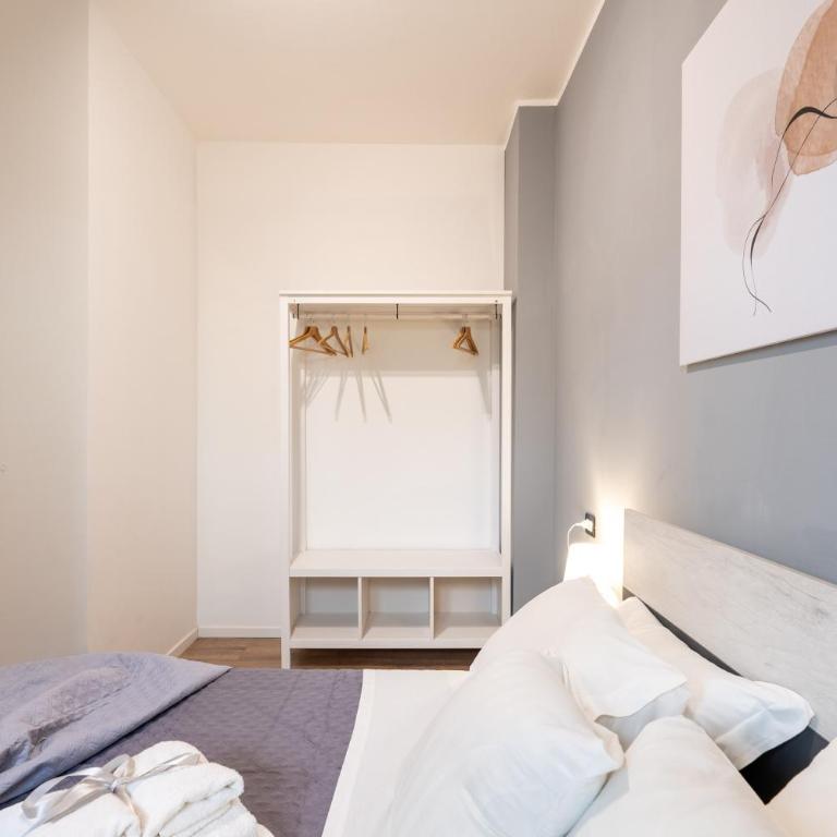 Central Modern Apartment - Colosseo 10 min - Two-Bedroom Apartment - 23