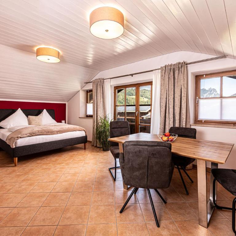 Haus Familie Kosper Untersberger Kuschelnest - Apartment mit Blick auf die Berge - 1