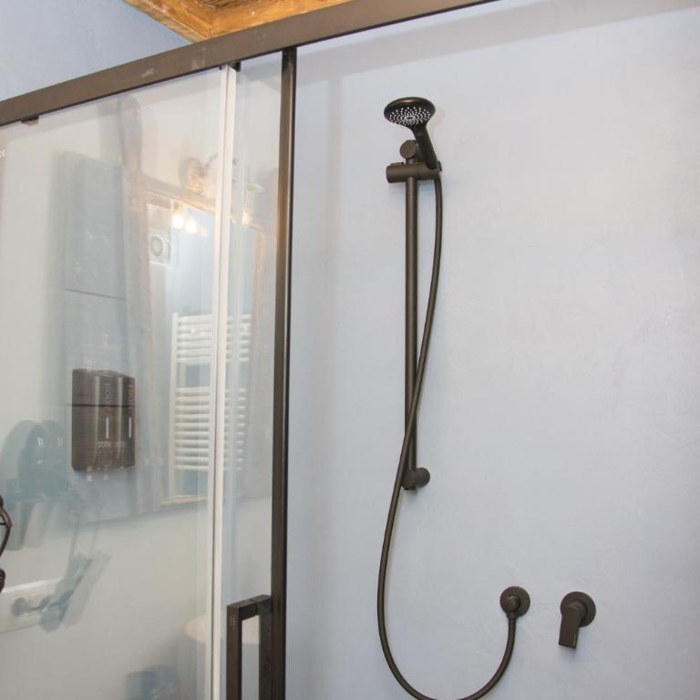 Pietre Gaie - Camera Matrimoniale con Bagno Privato - 9