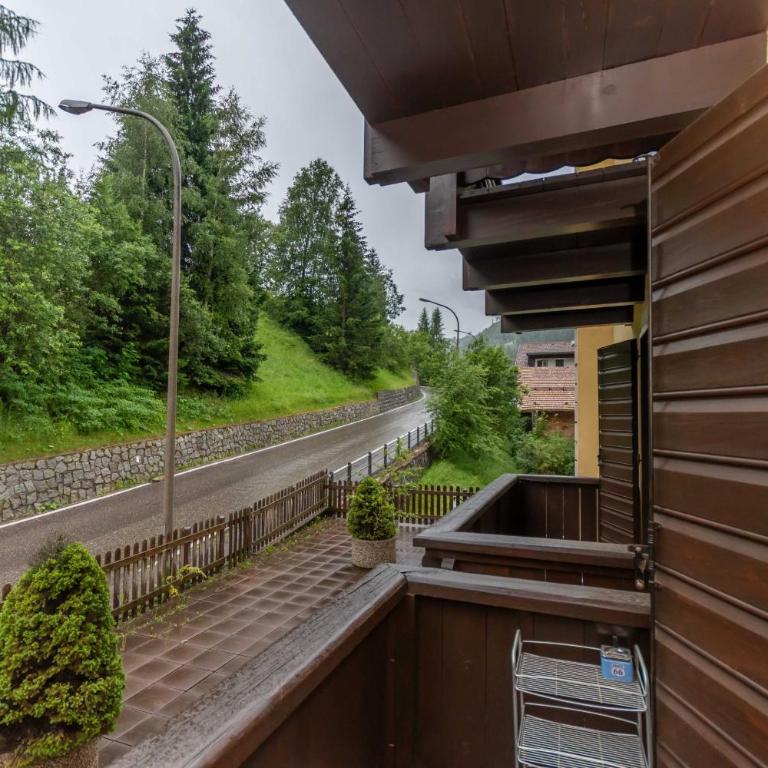 Casa Nuccia - Appartamento con Vista e Balcone - 17