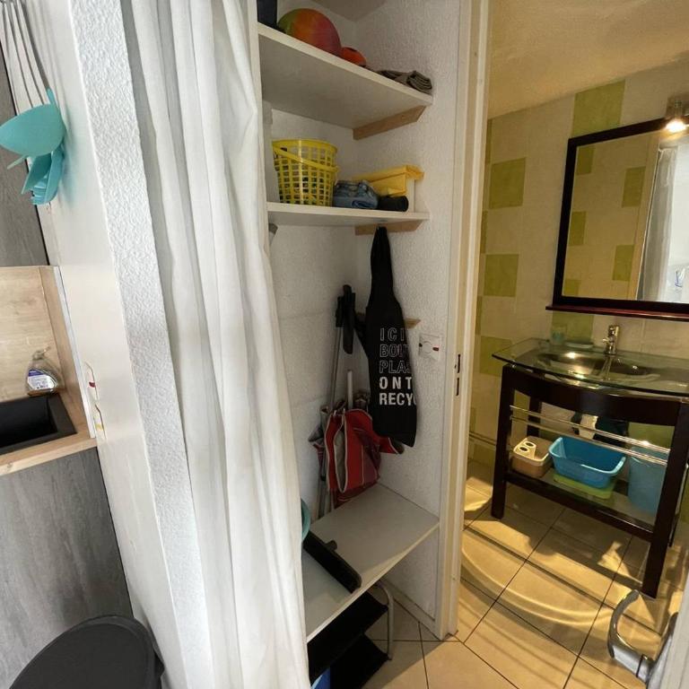 Charmante villa climatisée T2 mezzanine, 6 pers, terrasse ensoleillée, proche plage et commerces - FR-1-106-37 - Villa - 12