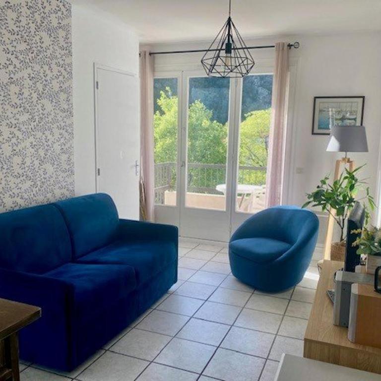 Charmant F2 avec Balcon et Parking à 50m des Thermes, Centre-Ville - Animaux Acceptés - Appartement 1 Chambre - 5