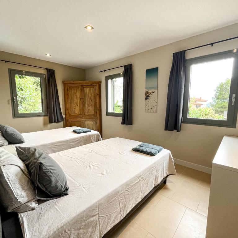 Villa Peralta Girona City w above ground Pool - Villa - 17