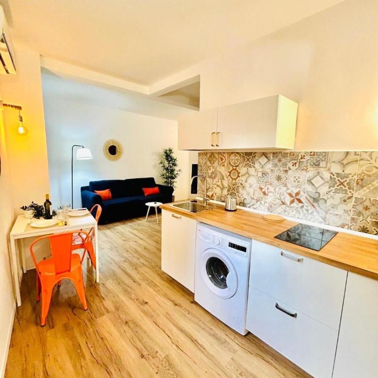 The Shelter Island - One-Bedroom Apartment - 1