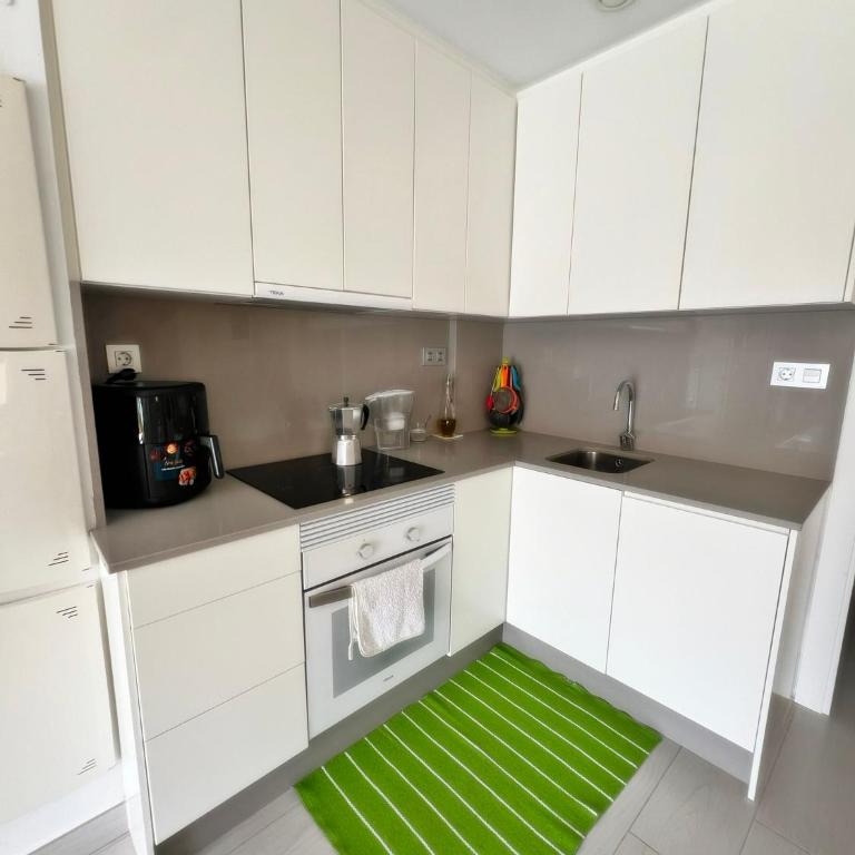 Luxury and new apartment with pool - Two-Bedroom Apartment - 7