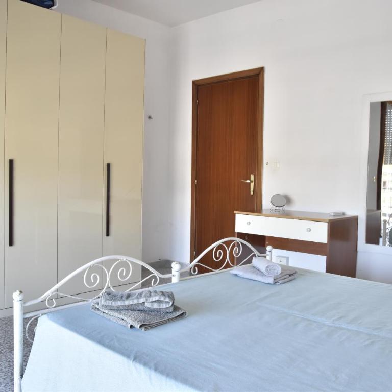 Casa di Rita - Appartamento con 2 Camere da Letto - 3